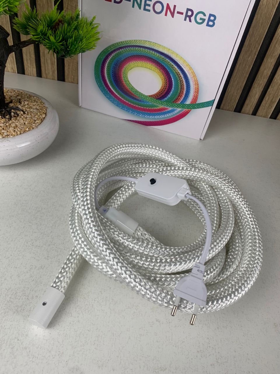 Bande LED Néon RGB motif réticulaire rond à 360 degrés flexible – شريط إضاءة ملونة